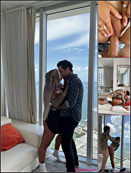 Ariella Ferrera UPS Delivery Girl 1 - [Onlyfans] - 2025 (FullHD 1080p)