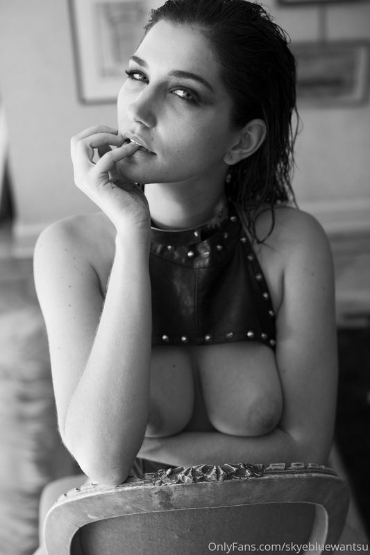 Onlyfans: Skye Blue Clip 69 (SD) - 2025