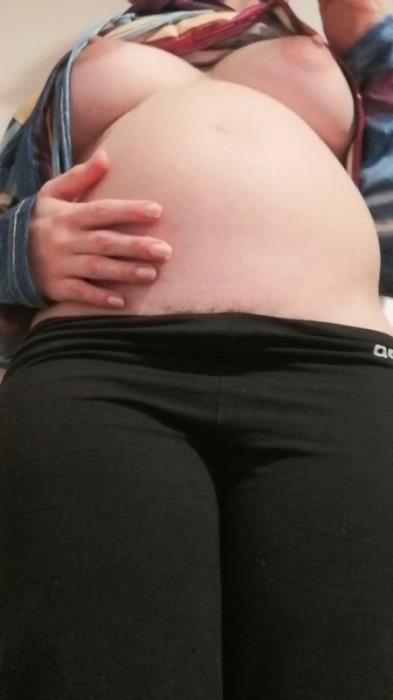 Pregnant Girl Loves To Send Random Nude Videos To Strangers Sexybigclito