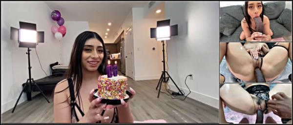 Violet Myers @violetmyers Leaked 16 - [Onlyfans] - 2025 (HD 720p)