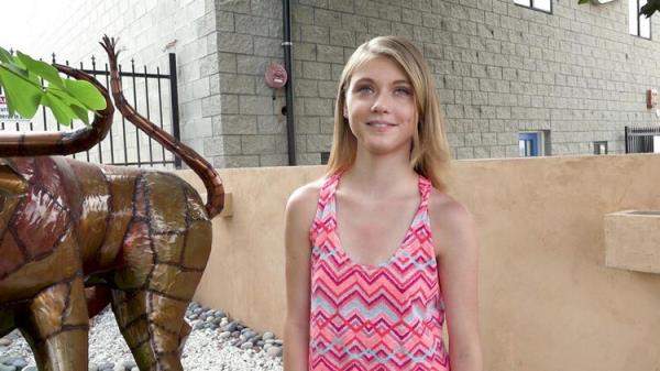 Hannah Hays Gives Road Head In The Car Wash Before Hotel Sex [HD 720p] 2025