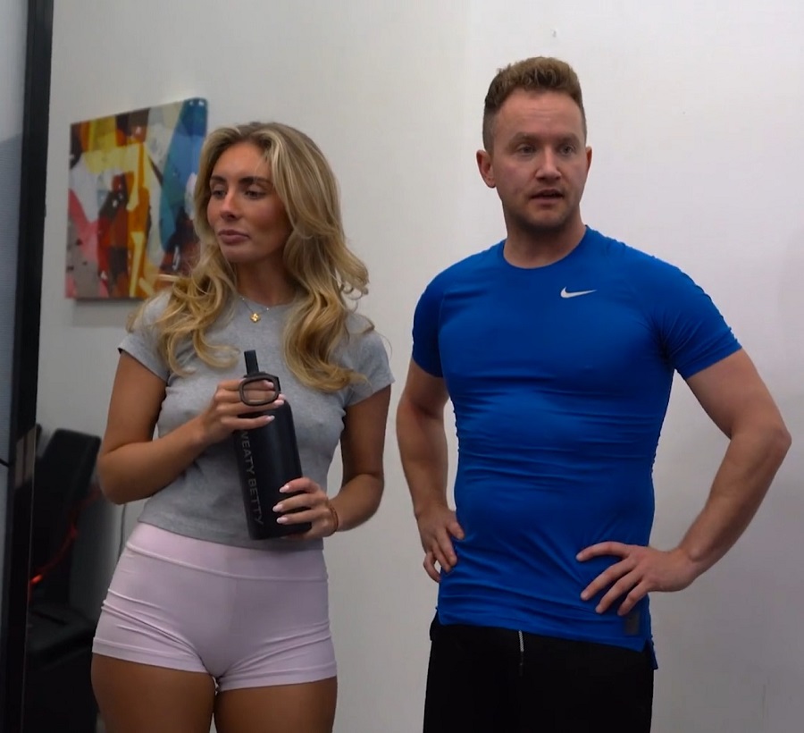 Bonnie Blue - British Wife Cheats On Husband With Personal Trainer On First Day At Gym