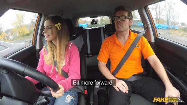 Stella Cox Italian Student Seduces Instructor [FakeDrivingSchool] (FullHD 1080p)