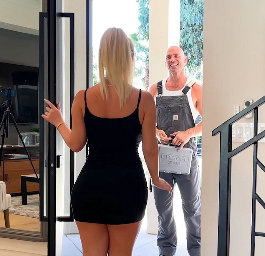 Savannah Bond - Plumber Johnny Sins Fuck Hot Blonde Housewife