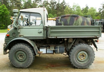 Unimog 404 SB Lkw 1,5t Walk Around