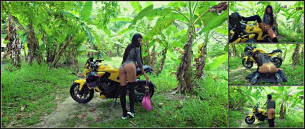 Melissacandy Bikerchik Fuck Pussy And Squirt - [ManyVids] - 2025 (HD 720p)