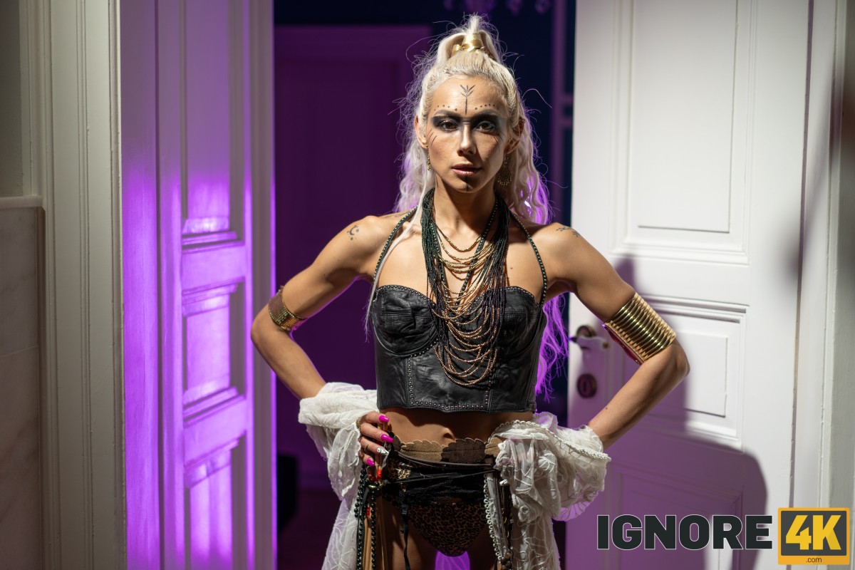 Veronica Leal - Amazon s Living Toy Boy