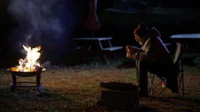 Forgetting.Christmas.2023.720p.WEBRip.x264.AAC-LAMA - 916.52 MB