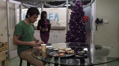 Hollys.Holiday.2011.720p.WEBRip.x264.AAC-LAMA - 776.42 MB