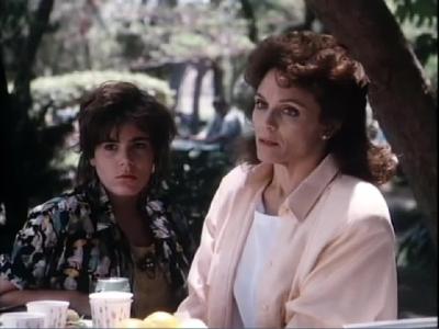 Strange.Voices.1987.720p.WEBRip.x264.AAC-LAMA - 882.14 MB